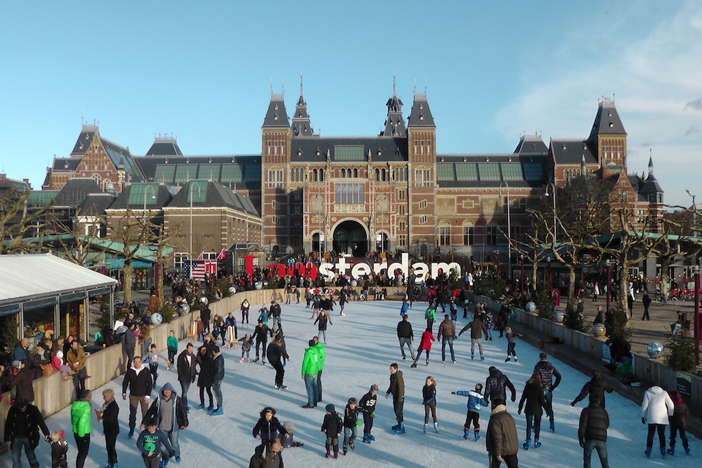 Rijksmuseum ice skating   amsterdam dec. 2013 copy